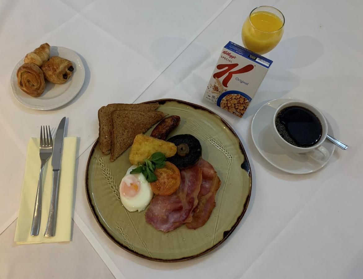 Hunters Lodge Hotel Crewe Bagian luar foto